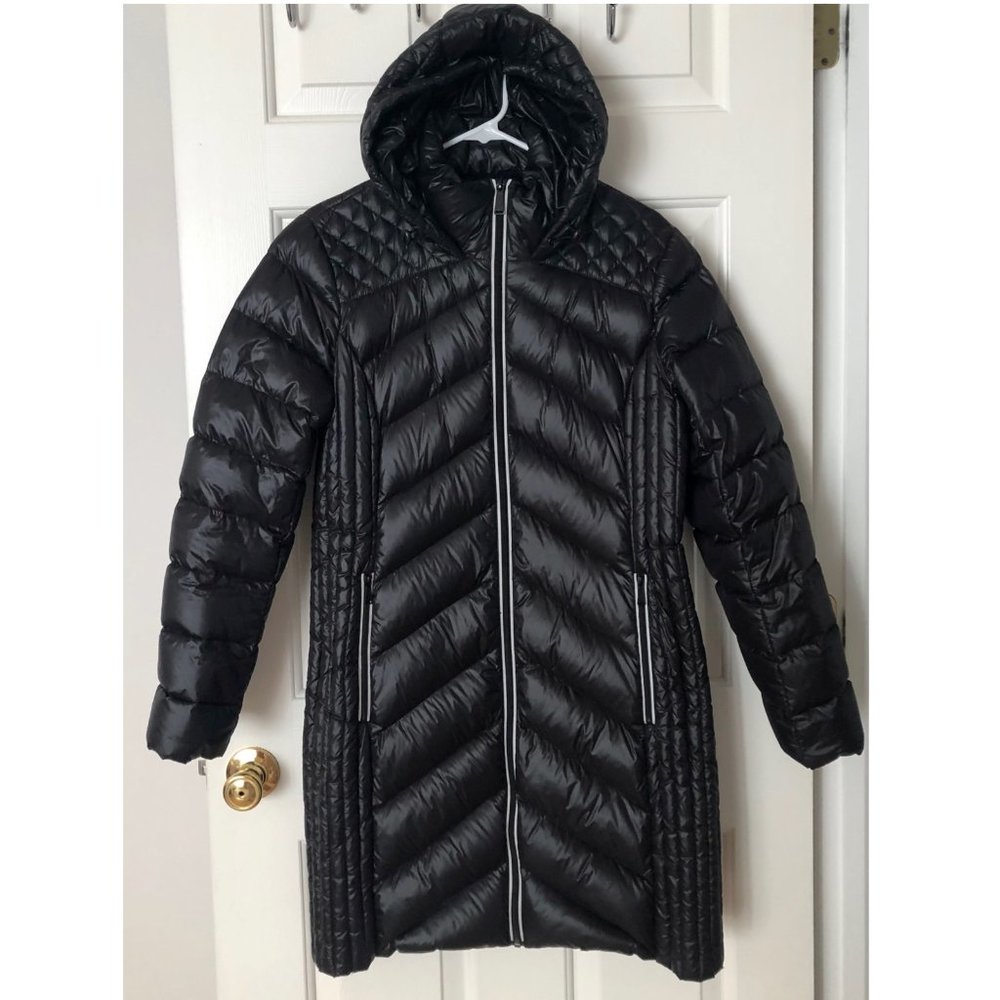 BCBGeneration Black Nylon Down Puffer Light Weight Jacket with Hood, Size M-L